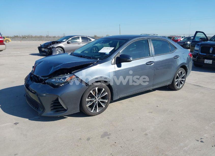 Photo 2 of 2017 Toyota Corolla SE (VIN 5YFBURHE8HP661679)