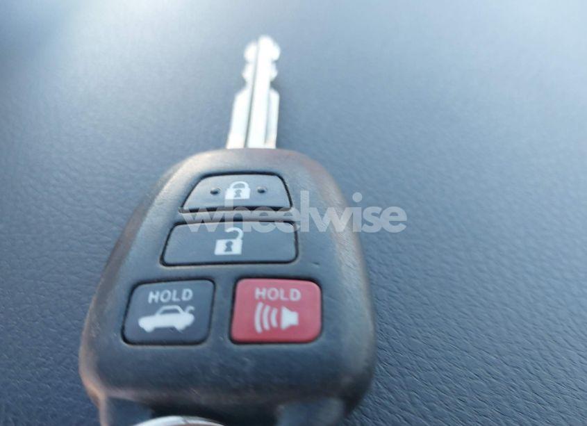 Photo 11 of 2017 Toyota Corolla LE (VIN 5YFBURHE8HP664954)