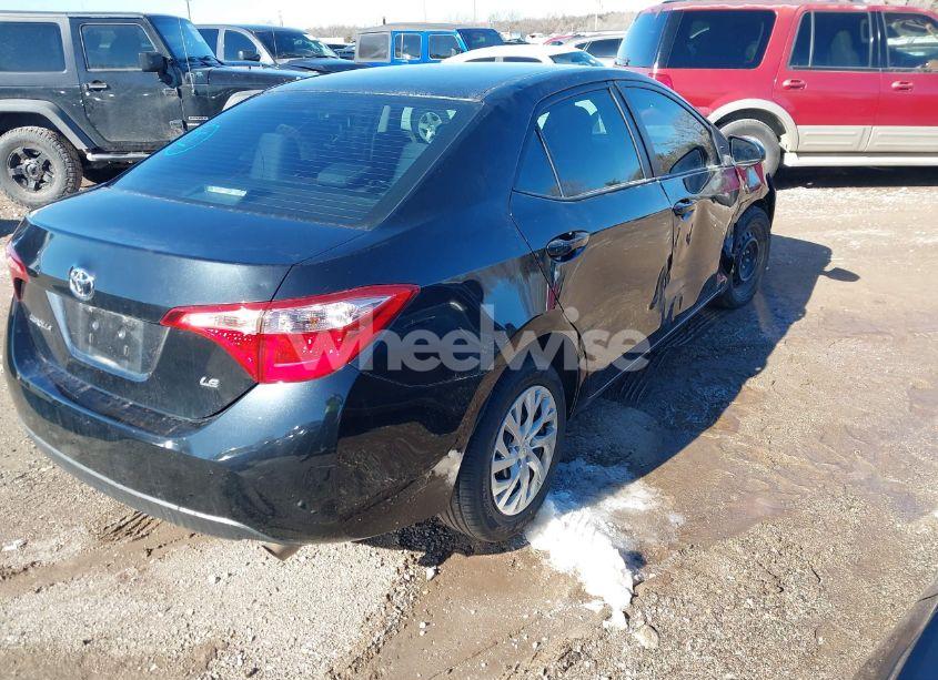 Photo 4 of 2017 Toyota Corolla LE (VIN 5YFBURHE8HP664954)