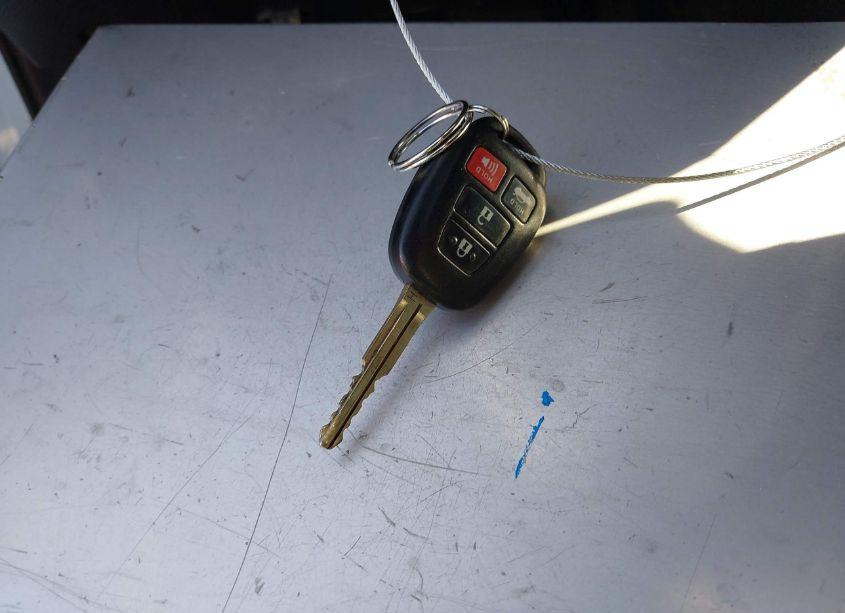 Photo 11 of 2017 Toyota Corolla L/LE/XLE/SE/XSE (VIN 5YFBURHE8HP670821)