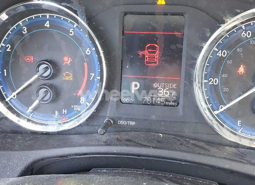 Photo 15 of 2017 Toyota Corolla LE (VIN 5YFBURHE8HP673752)