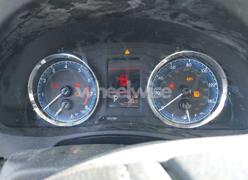 Photo 7 of 2017 Toyota Corolla LE (VIN 5YFBURHE8HP673752)