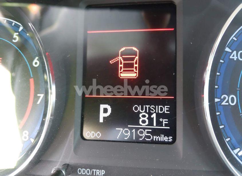 Photo 16 of 2017 Toyota Corolla L/LE/SE/SE SPECIAL EDITION/XLE/XSE (VIN 5YFBURHE8HP677302)