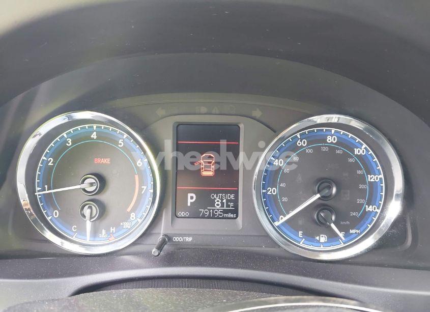 Photo 7 of 2017 Toyota Corolla L/LE/SE/SE SPECIAL EDITION/XLE/XSE (VIN 5YFBURHE8HP677302)