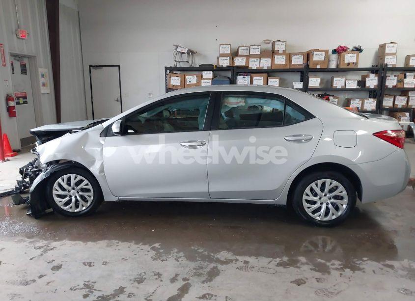 Photo 14 of 2017 Toyota Corolla LE (VIN 5YFBURHE8HP686615)