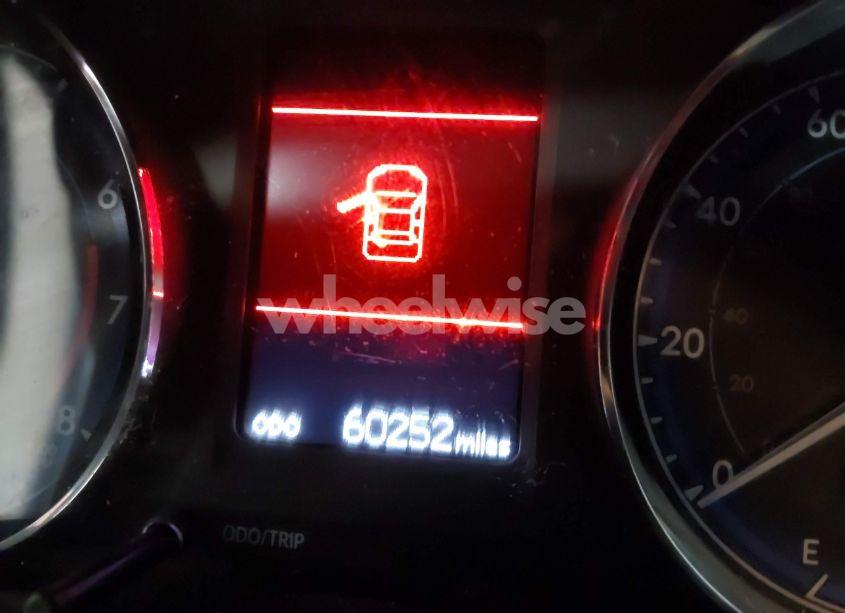 Photo 15 of 2017 Toyota Corolla LE (VIN 5YFBURHE8HP686615)