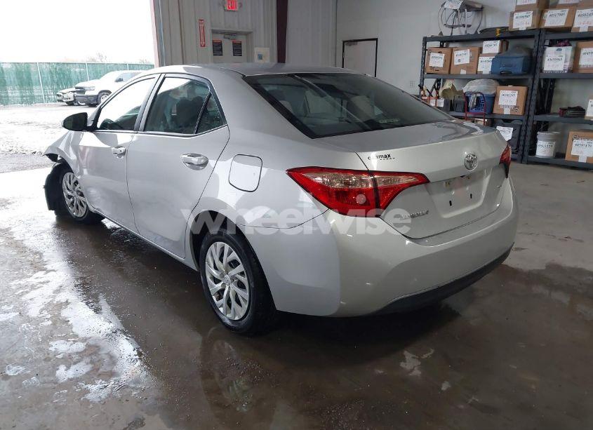 Photo 3 of 2017 Toyota Corolla LE (VIN 5YFBURHE8HP686615)