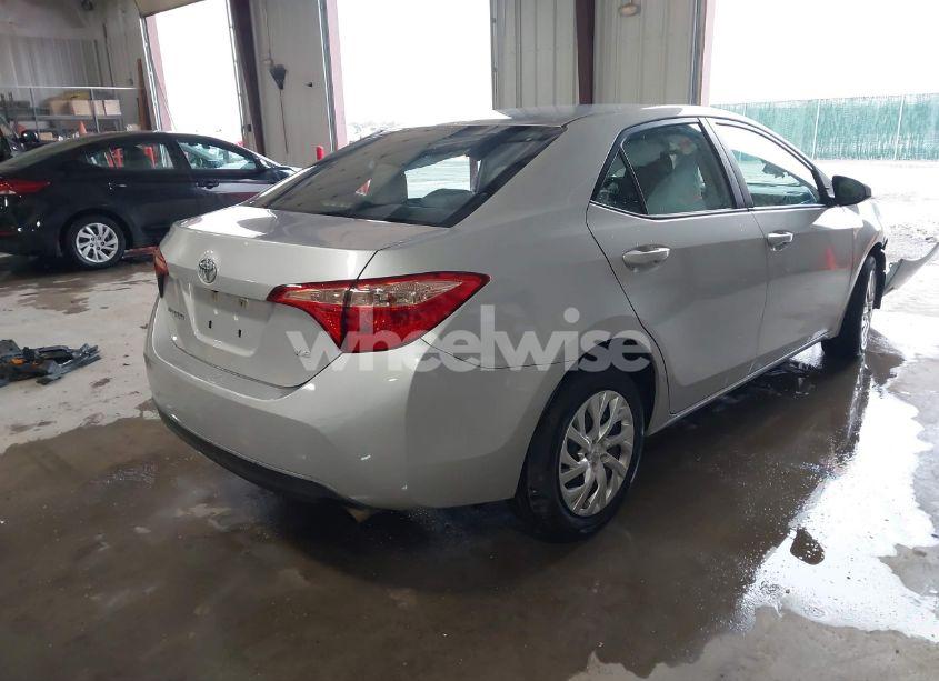 Photo 4 of 2017 Toyota Corolla LE (VIN 5YFBURHE8HP686615)