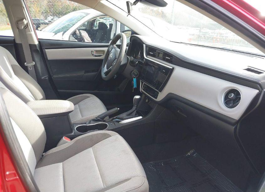 Photo 5 of 2017 Toyota Corolla LE (VIN 5YFBURHE8HP730483)