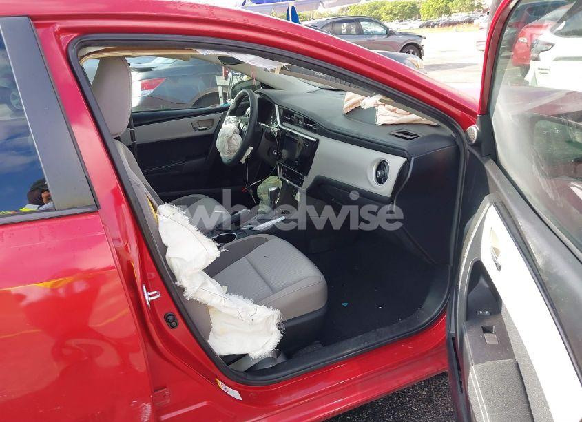 Photo 5 of 2017 Toyota Corolla LE (VIN 5YFBURHE8HP733092)