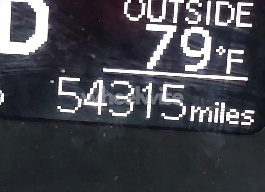 Photo 15 of 2018 Toyota Corolla LE (VIN 5YFBURHE8JP739738)