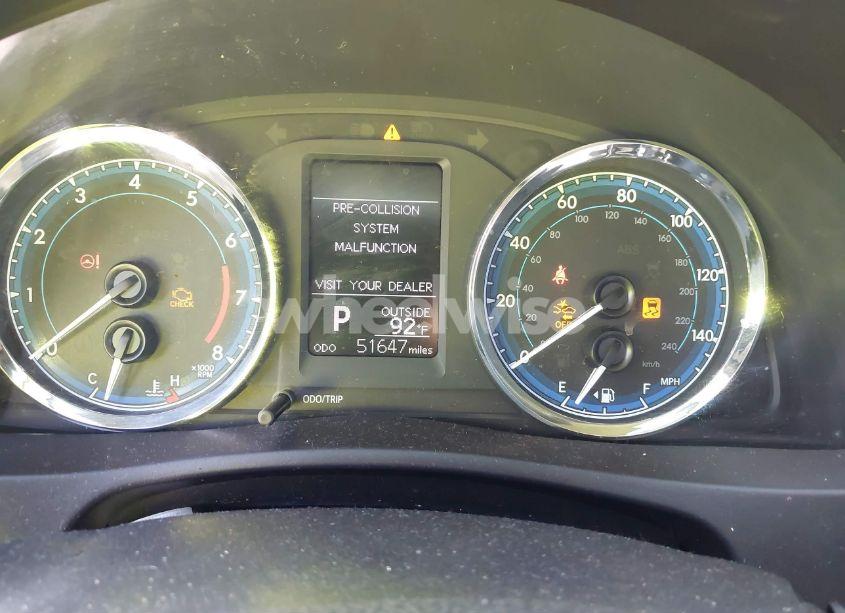 Photo 7 of 2018 Toyota Corolla LE (VIN 5YFBURHE8JP749881)