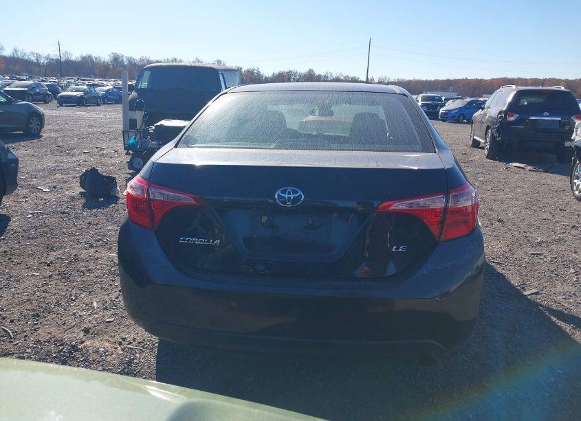 Photo 16 of 2018 Toyota Corolla LE (VIN 5YFBURHE8JP753512)