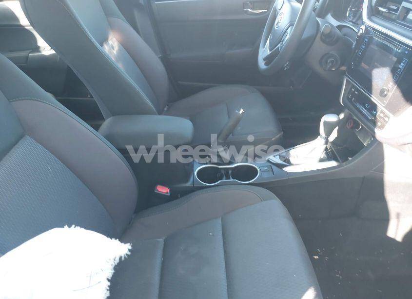 Photo 5 of 2018 Toyota Corolla LE (VIN 5YFBURHE8JP792715)