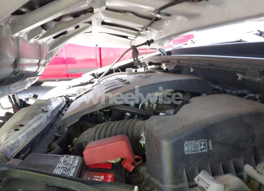 Photo 10 of 2018 Toyota Corolla SE (VIN 5YFBURHE8JP795145)