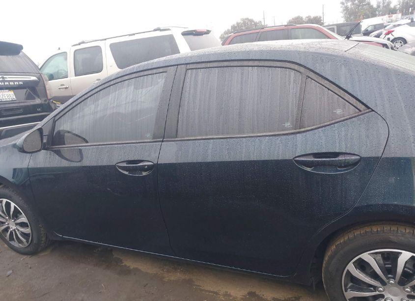 Photo 14 of 2018 Toyota Corolla LE (VIN 5YFBURHE8JP795999)