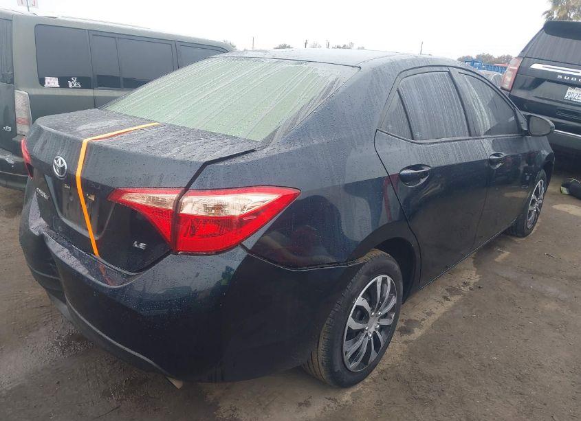 Photo 4 of 2018 Toyota Corolla LE (VIN 5YFBURHE8JP795999)