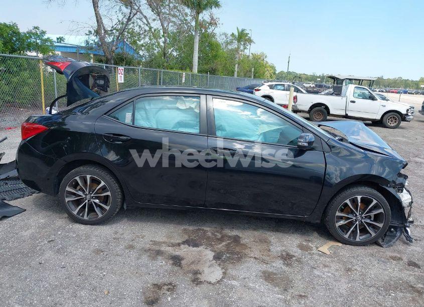 Photo 14 of 2018 Toyota Corolla XSE (VIN 5YFBURHE8JP796909)