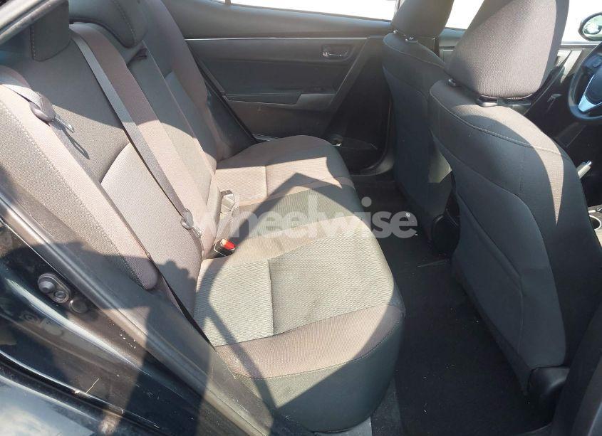 Photo 8 of 2018 Toyota Corolla LE (VIN 5YFBURHE8JP817144)