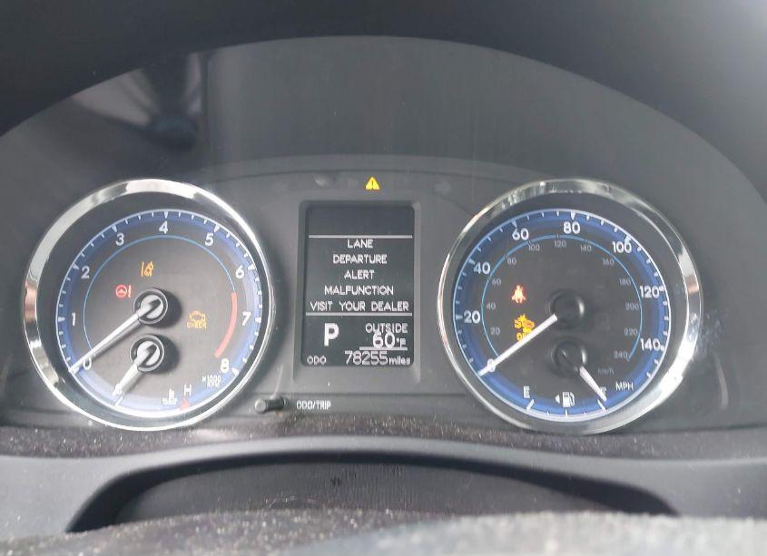 Photo 7 of 2018 Toyota Corolla LE (VIN 5YFBURHE8JP832856)