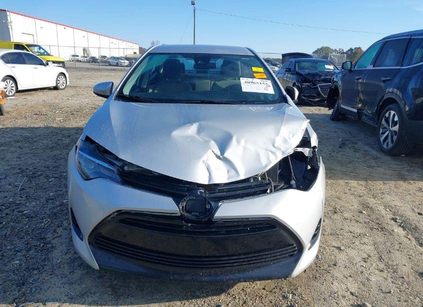 Photo 12 of 2018 Toyota Corolla LE (VIN 5YFBURHE8JP848247)