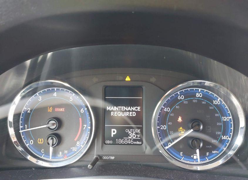 Photo 7 of 2018 Toyota Corolla LE (VIN 5YFBURHE8JP848247)