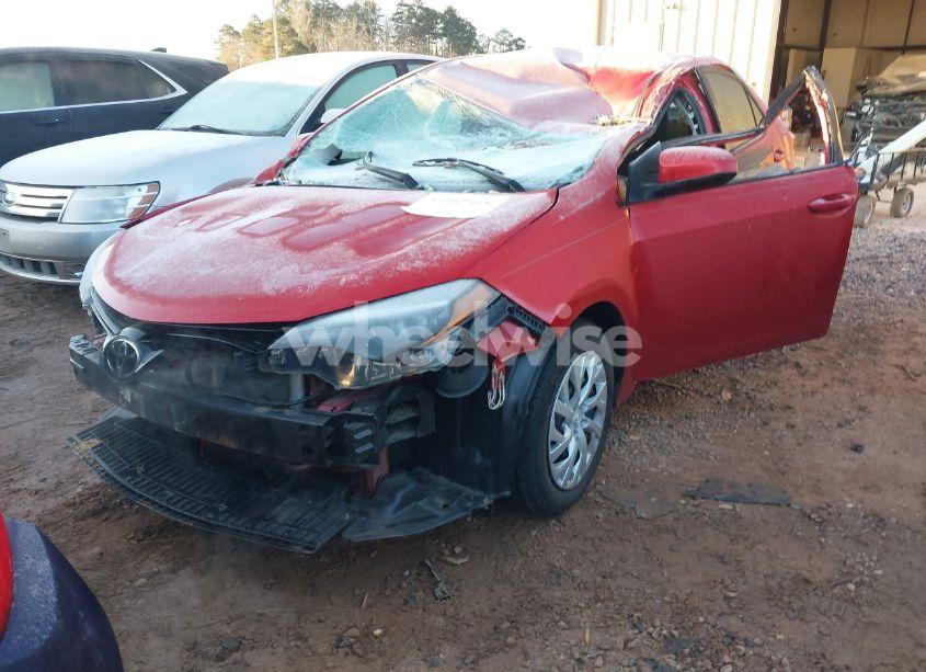 Photo 13 of 2018 Toyota Corolla LE (VIN 5YFBURHE8JP852086)