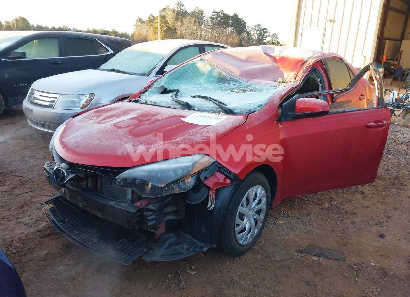 Photo 6 of 2018 Toyota Corolla LE (VIN 5YFBURHE8JP852086)