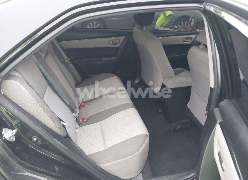 Photo 8 of 2018 Toyota Corolla LE (VIN 5YFBURHE8JP854274)