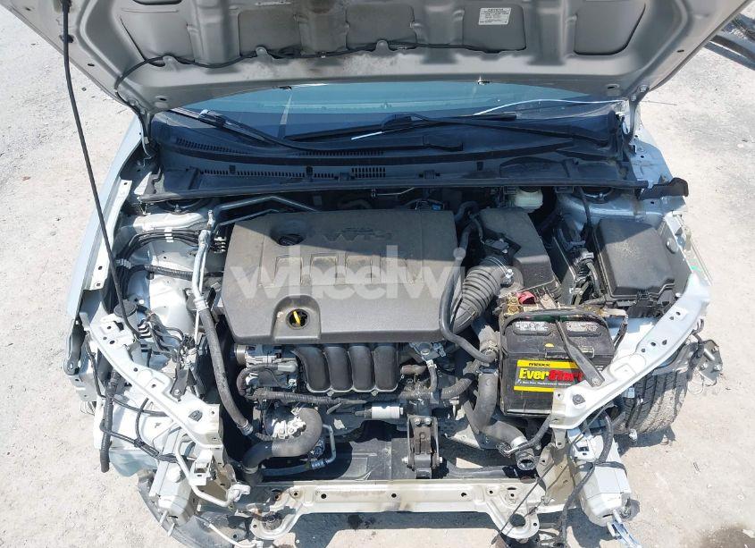 Photo 10 of 2018 Toyota Corolla L (VIN 5YFBURHE8JP854324)