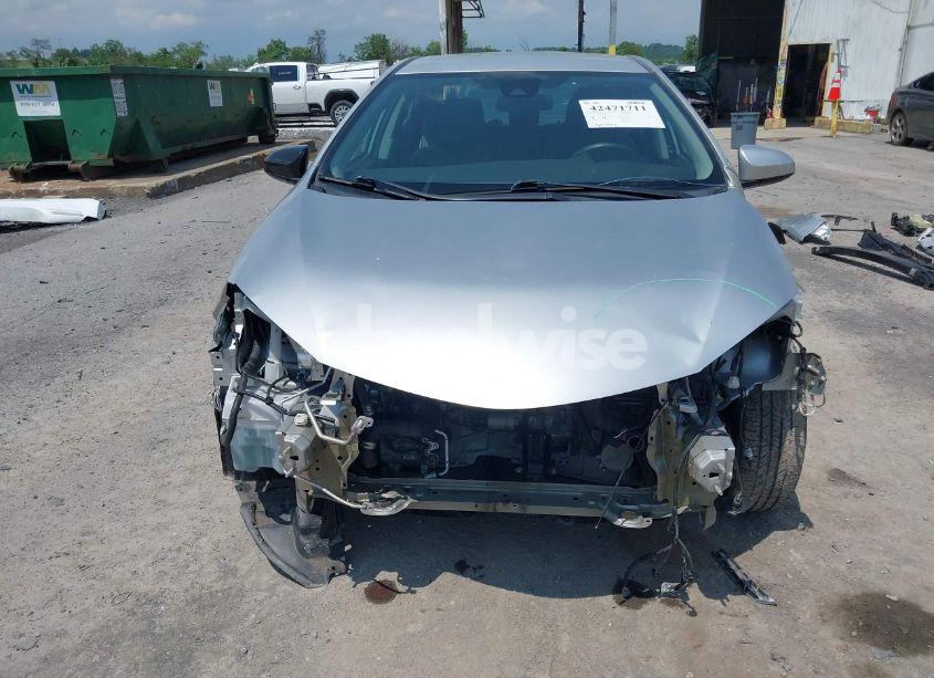 Photo 6 of 2018 Toyota Corolla L (VIN 5YFBURHE8JP854324)