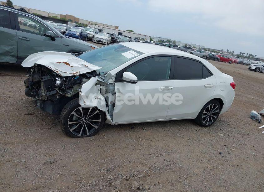 Photo 15 of 2019 Toyota Corolla SE (VIN 5YFBURHE8KP863767)