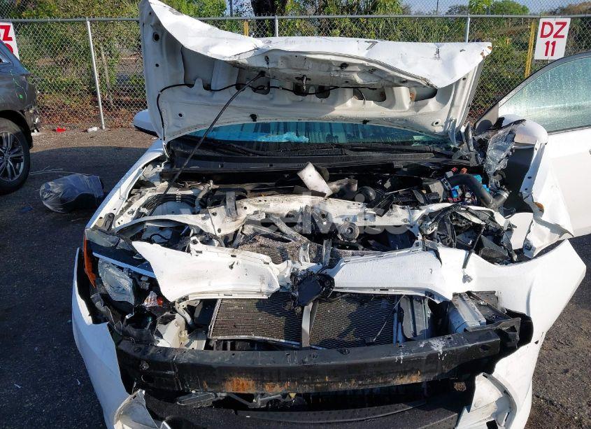 Photo 10 of 2019 Toyota Corolla LE (VIN 5YFBURHE8KP866717)