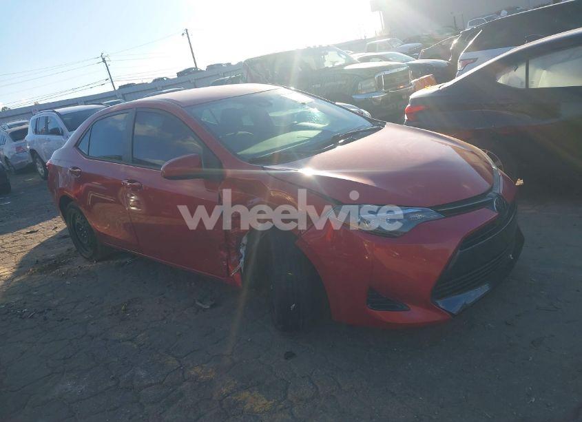 2019 Toyota Corolla LE (VIN 5YFBURHE8KP876406) main photo