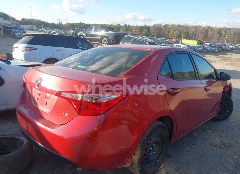 Photo 4 of 2019 Toyota Corolla LE (VIN 5YFBURHE8KP876406)