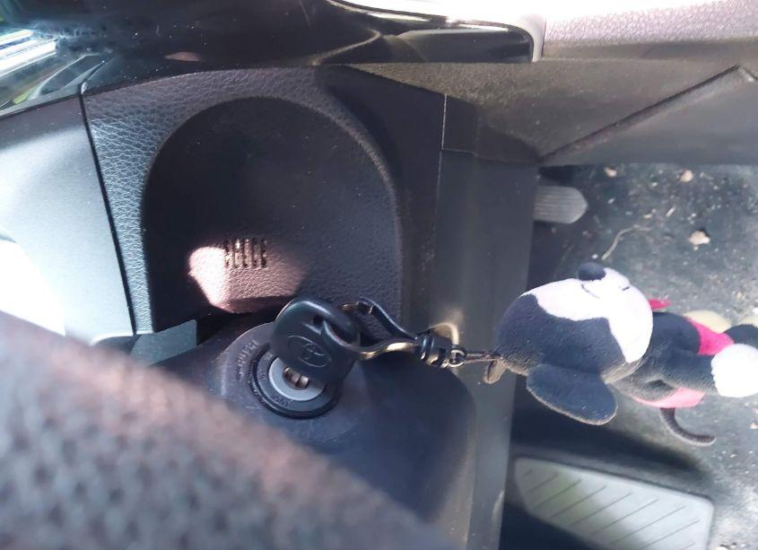 Photo 11 of 2019 Toyota Corolla LE (VIN 5YFBURHE8KP886398)