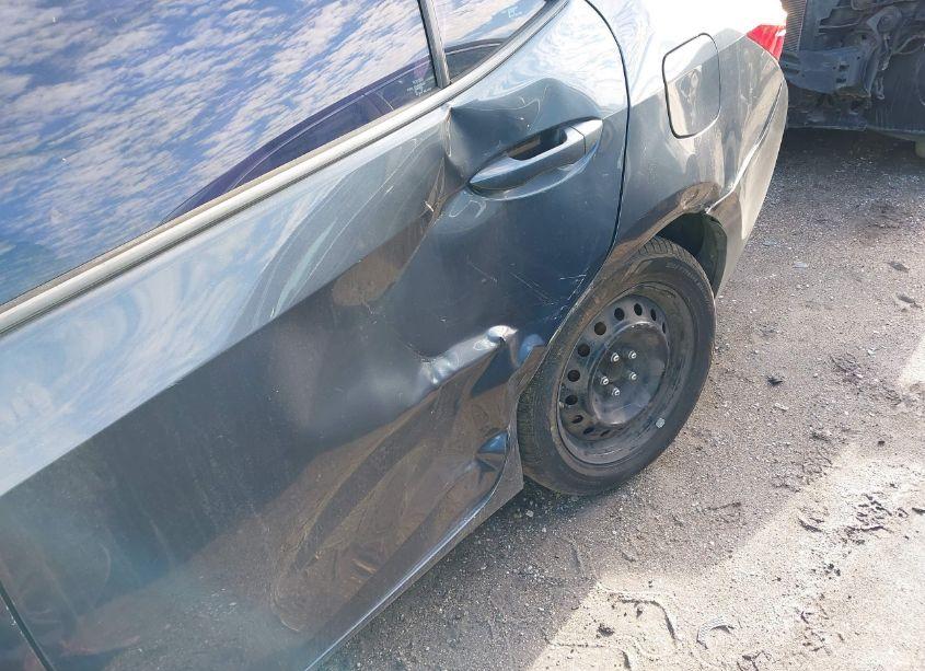 Photo 17 of 2019 Toyota Corolla LE (VIN 5YFBURHE8KP886398)