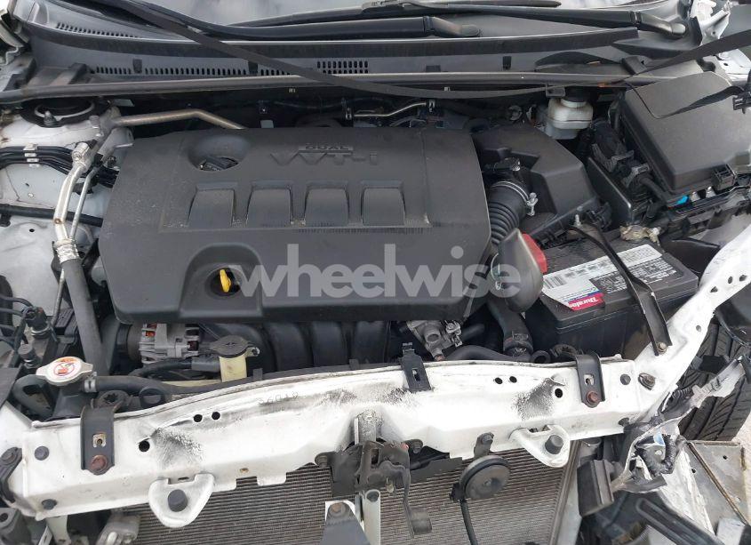 Photo 10 of 2019 Toyota Corolla LE (VIN 5YFBURHE8KP911297)