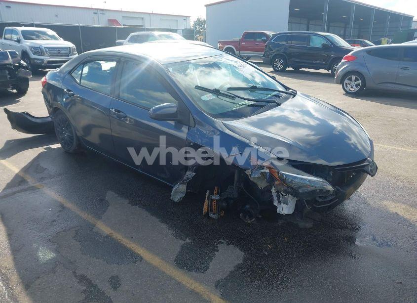 2019 Toyota Corolla LE (VIN 5YFBURHE8KP929721) main photo