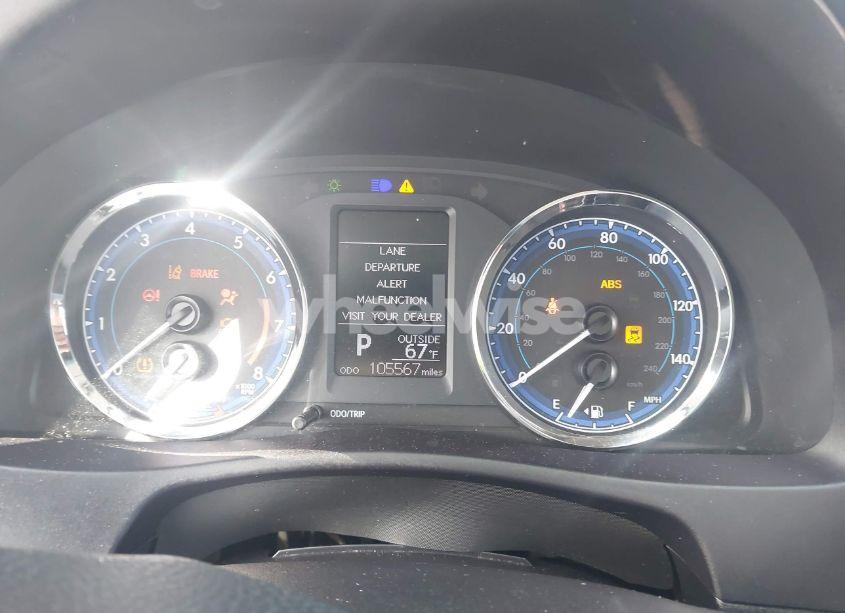 Photo 7 of 2019 Toyota Corolla LE (VIN 5YFBURHE8KP929721)