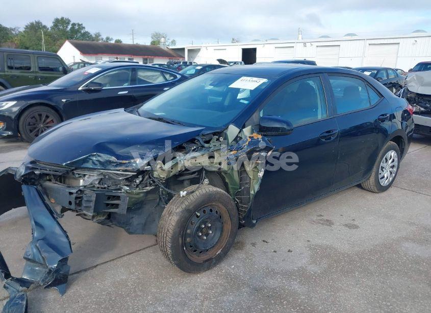 Photo 2 of 2019 Toyota Corolla LE (VIN 5YFBURHE8KP929959)