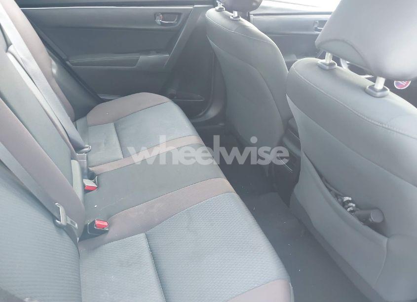 Photo 8 of 2019 Toyota Corolla LE (VIN 5YFBURHE8KP929959)