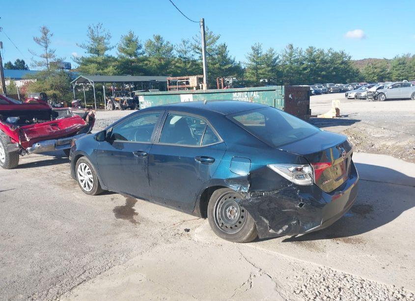 Photo 3 of 2019 Toyota Corolla LE (VIN 5YFBURHE8KP930061)