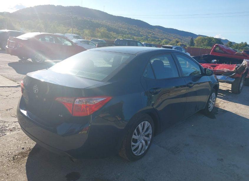 Photo 4 of 2019 Toyota Corolla LE (VIN 5YFBURHE8KP930061)