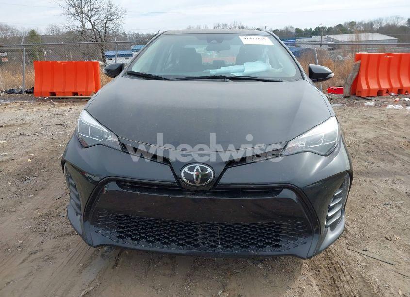 Photo 13 of 2019 Toyota Corolla SE (VIN 5YFBURHE8KP930450)