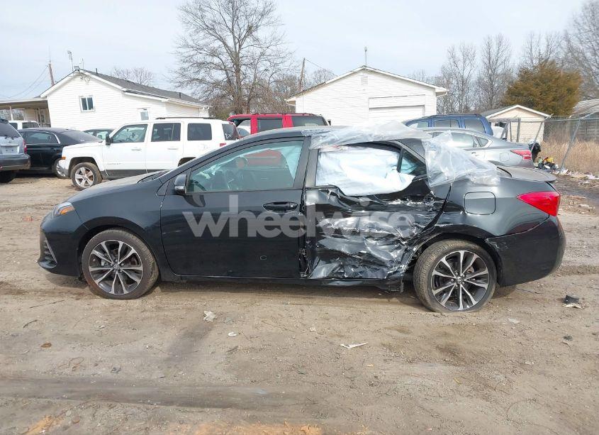 Photo 15 of 2019 Toyota Corolla SE (VIN 5YFBURHE8KP930450)