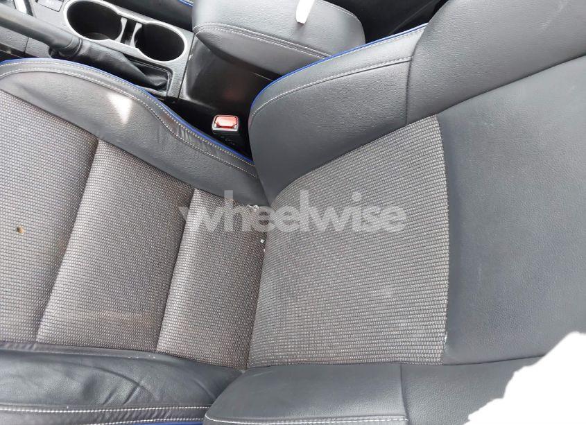 Photo 19 of 2019 Toyota Corolla SE (VIN 5YFBURHE8KP930450)