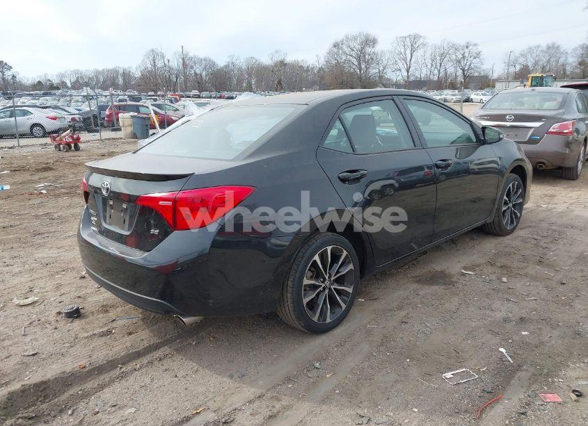 Photo 4 of 2019 Toyota Corolla SE (VIN 5YFBURHE8KP930450)
