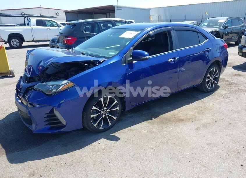 Photo 2 of 2019 Toyota Corolla SE (VIN 5YFBURHE8KP939794)
