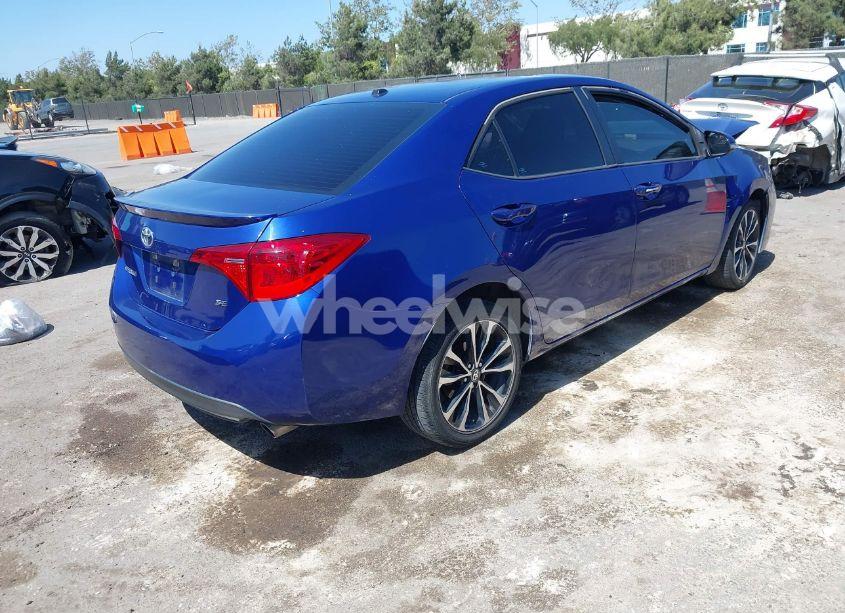 Photo 4 of 2019 Toyota Corolla SE (VIN 5YFBURHE8KP939794)